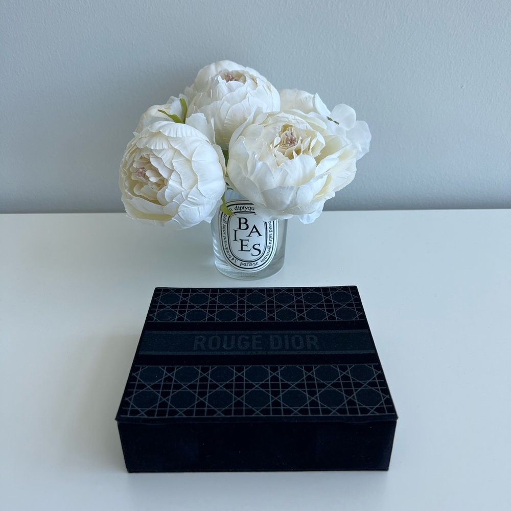 Dior Velvet Box with Mirror 💙